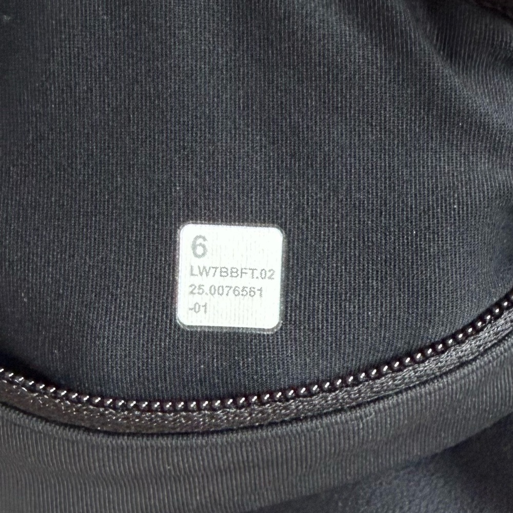 Lululemon Speed Up Short Long High-Rise *4" in Black Size 6 - Picture 14 of 15